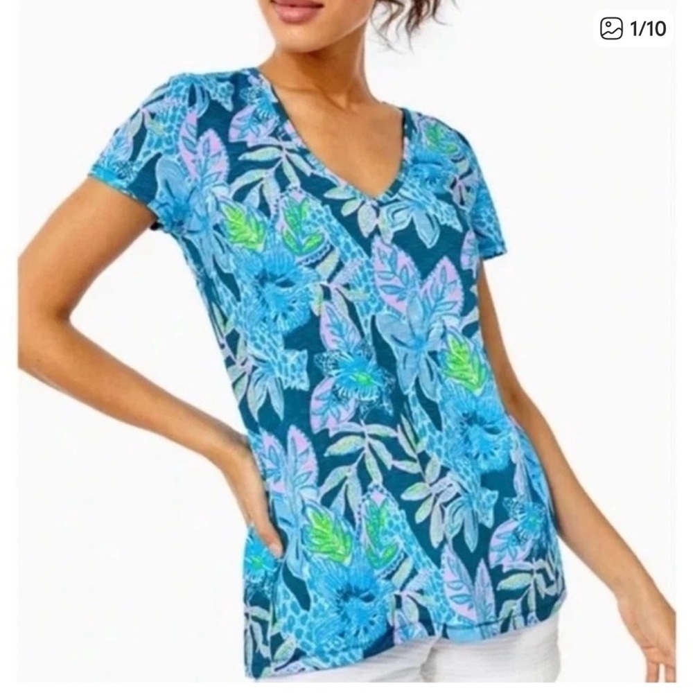 Lilly Pulitzer Etta V-neck Macaw blue t-shirt size XS nwr